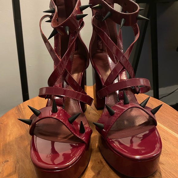 Dolls Kill Widow Spiked Pentagram Platform Sandals NWOT W10 - Picture 4 of 14